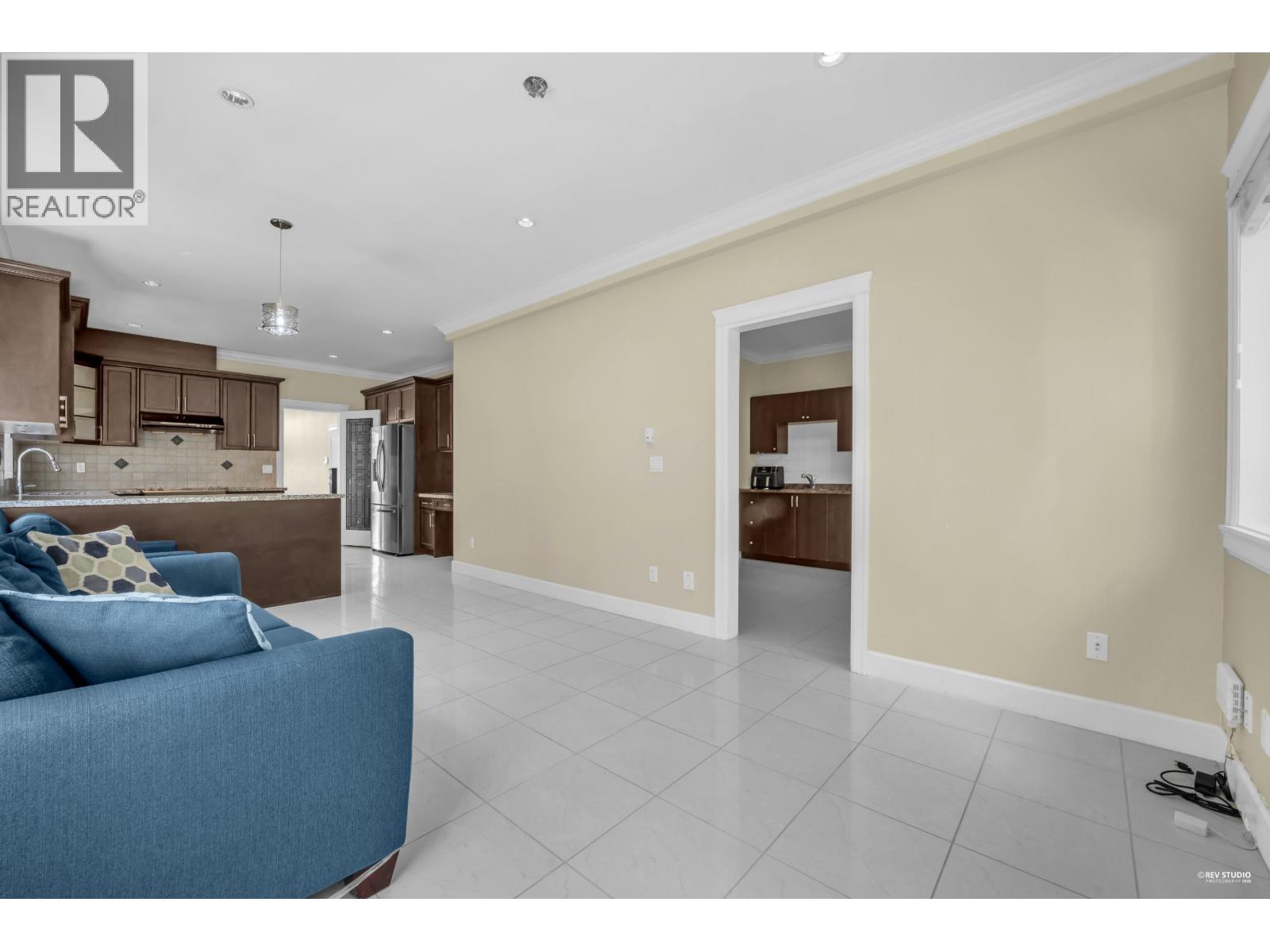 4 Bed, 4 Bath House for Sale in Burnaby – 5871 RUMBLE STREET, Burnaby – MLS# R3146382 - Image 18