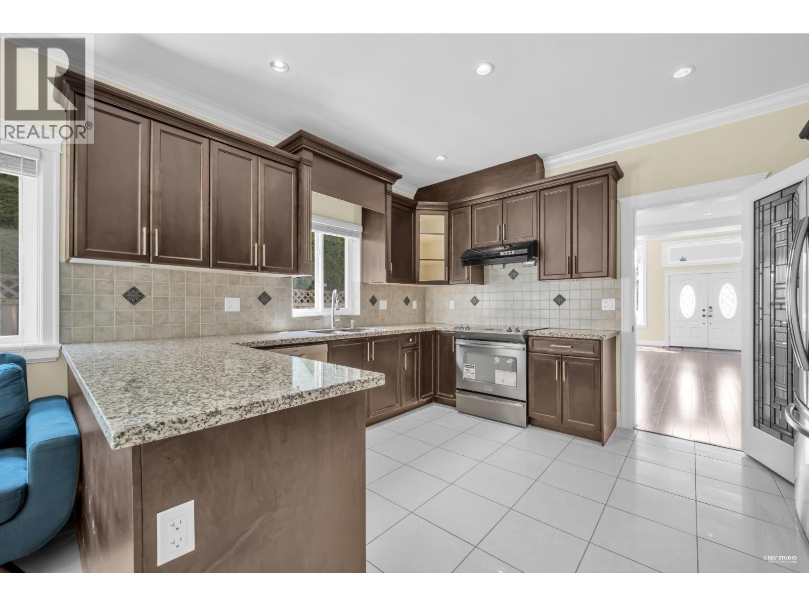 4 Bed, 4 Bath House for Sale in Burnaby – 5871 RUMBLE STREET, Burnaby – MLS# R3146382 - Image 14