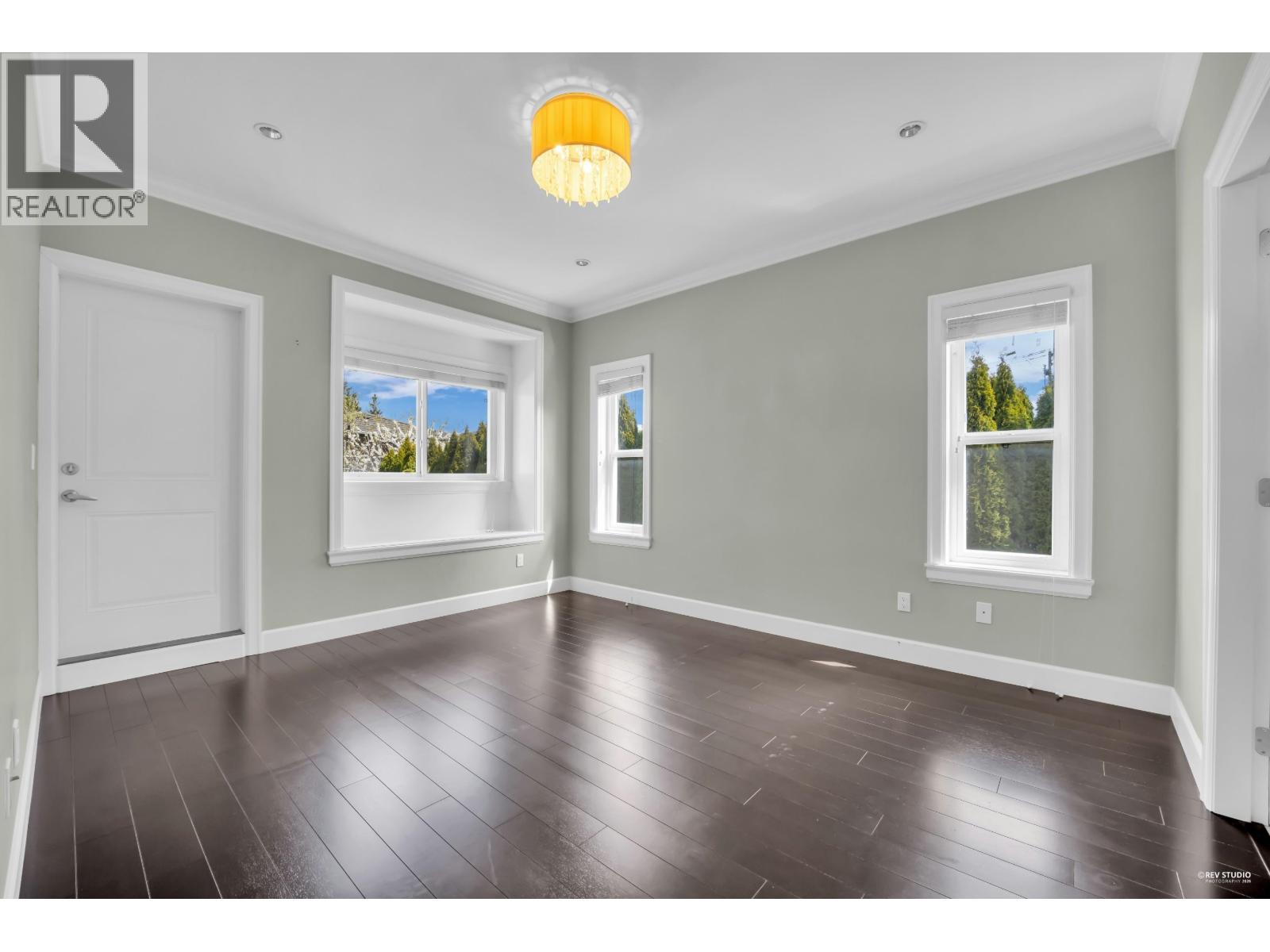 4 Bed, 4 Bath House for Sale in Burnaby – 5871 RUMBLE STREET, Burnaby – MLS# R3146382 - Image 31