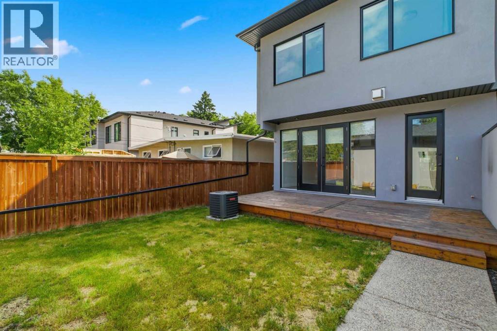 3325 42 Street SW - 46