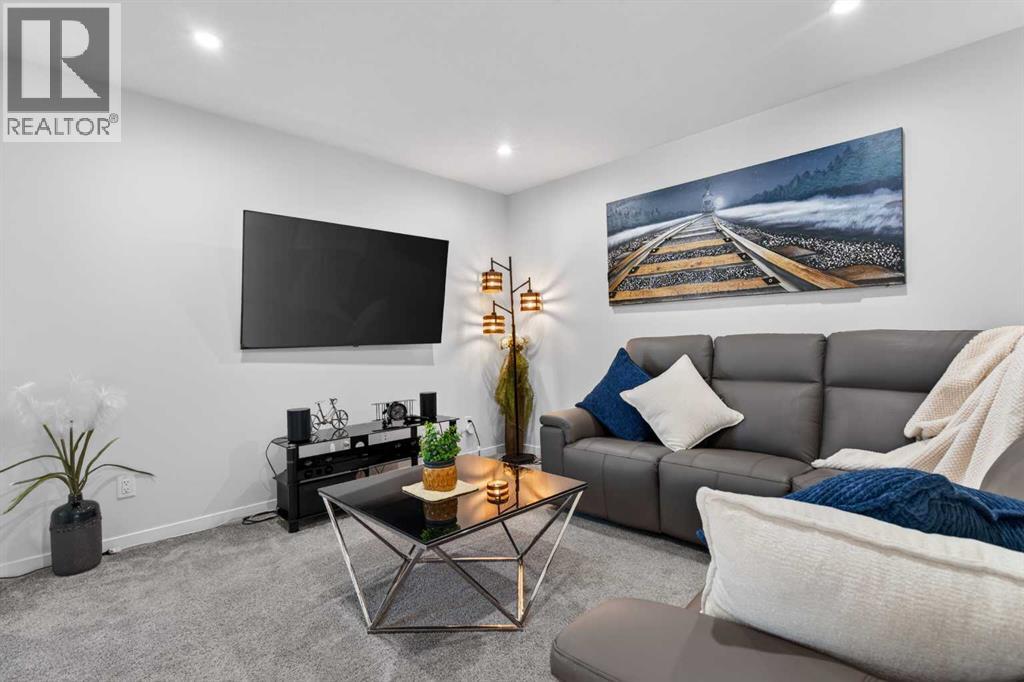 36 Royston Rise NW - 21