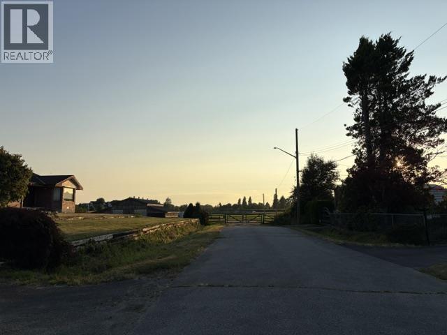 20111 POWELL AVENUE, Maple Ridge — photo 2