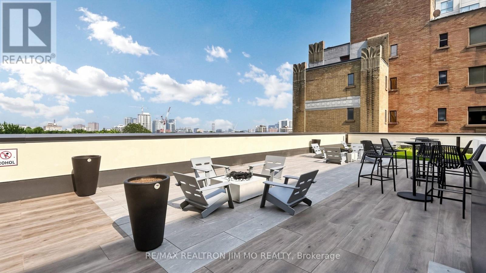 #1812 308 JARVIS STREET - 34