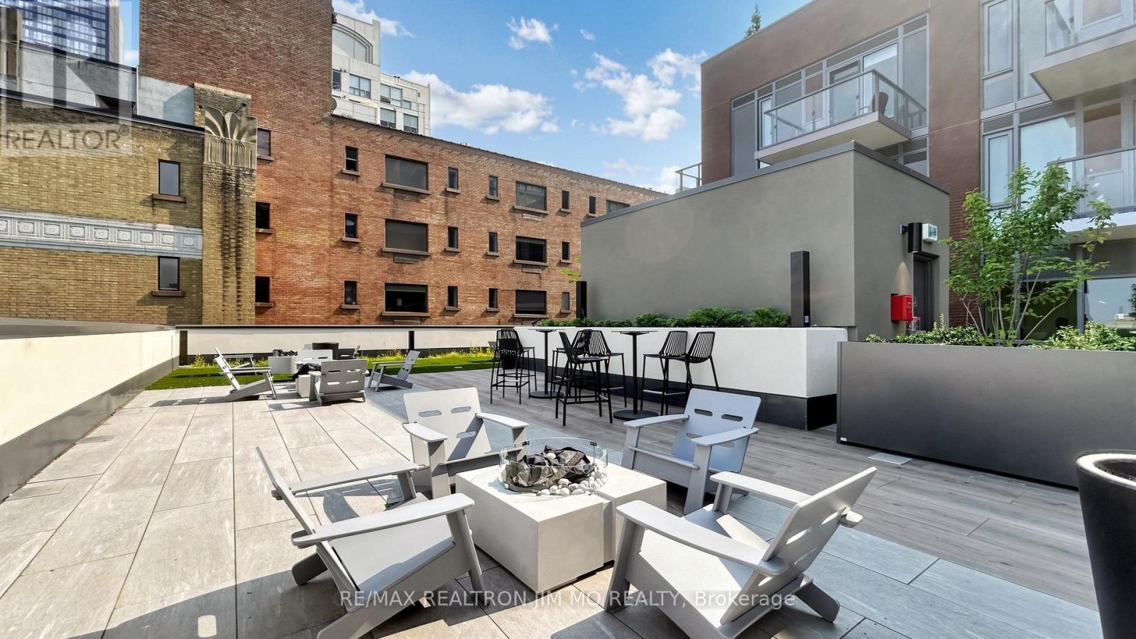 #1812 308 JARVIS STREET - 35