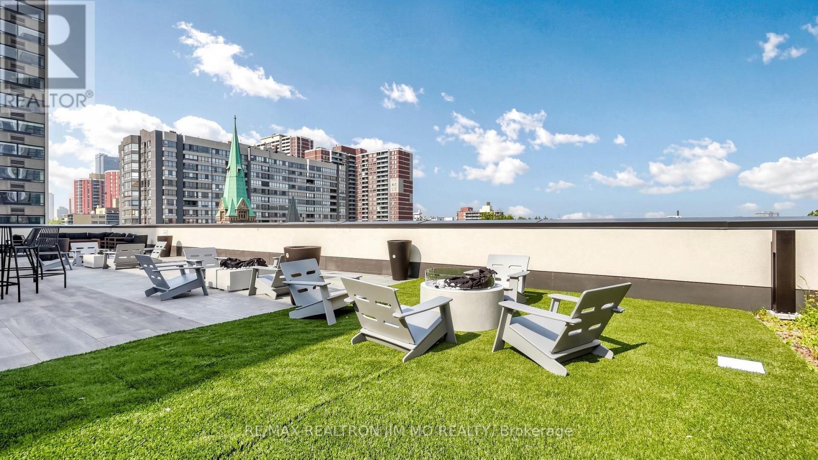 #1812 308 JARVIS STREET - 40