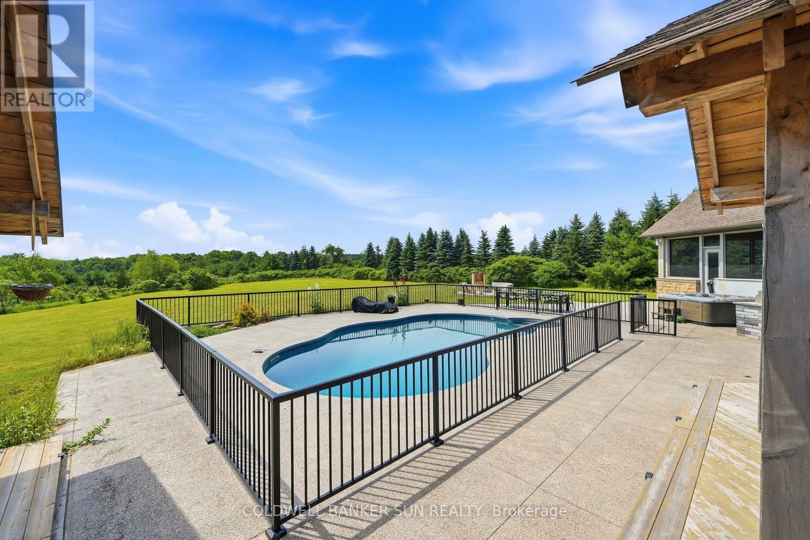 761 FOSTER DRIVE - 46
