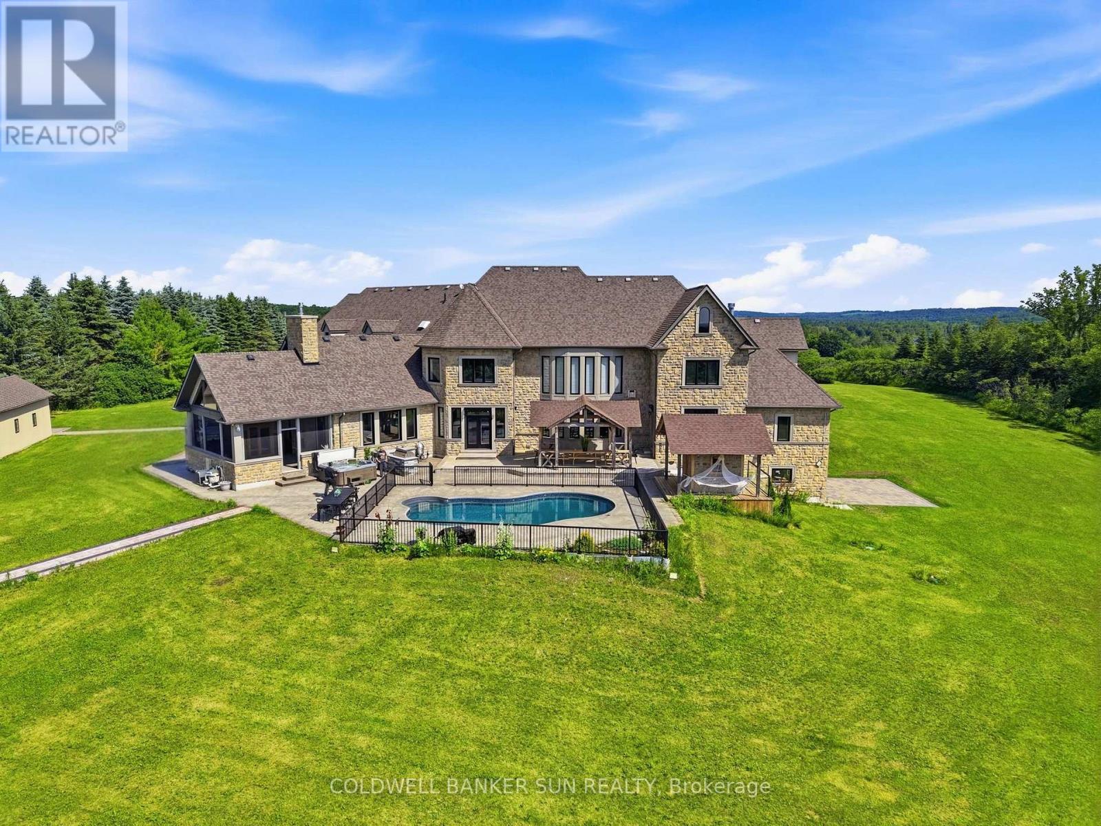 761 FOSTER DRIVE - 48