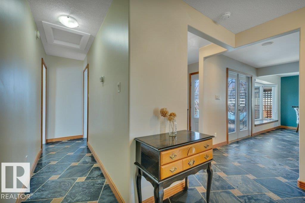 6960 21 AV NW - 29