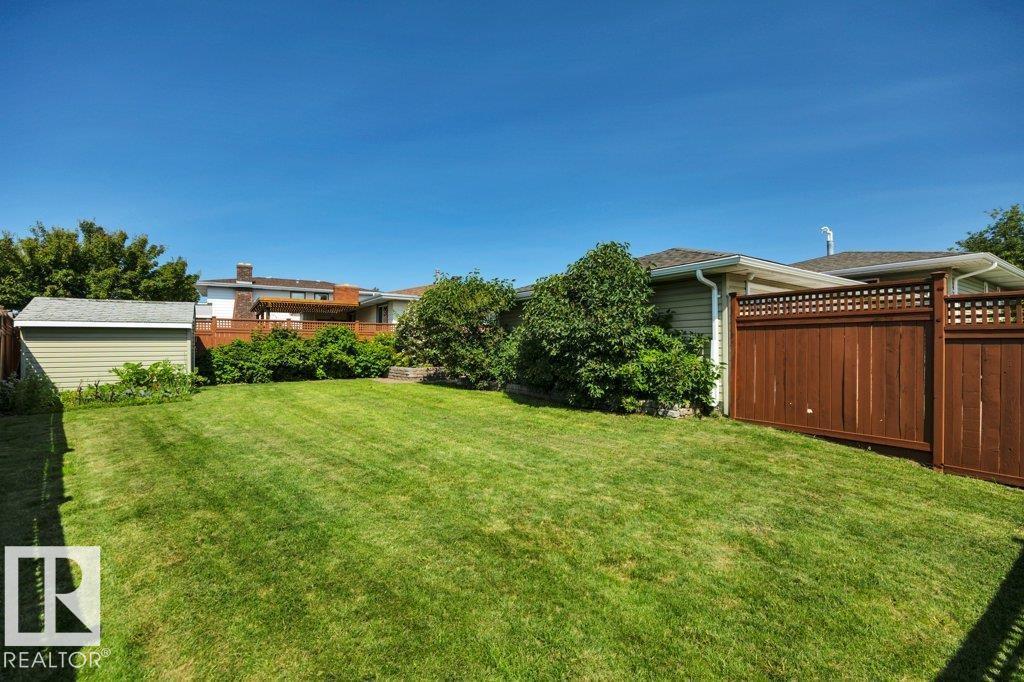 6960 21 AV NW - 3