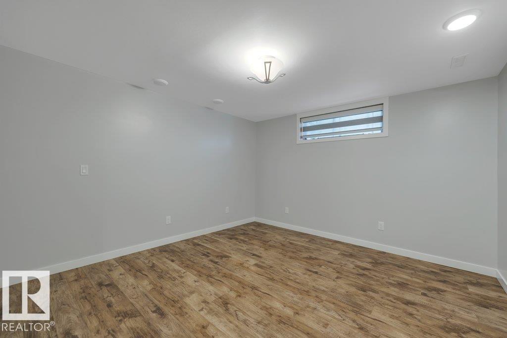 6960 21 AV NW - 49
