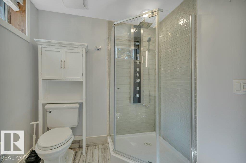 6960 21 AV NW - 52