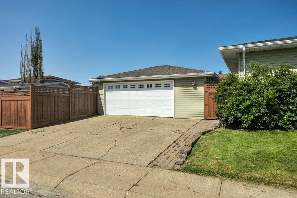 6960 21 AV NW - 67