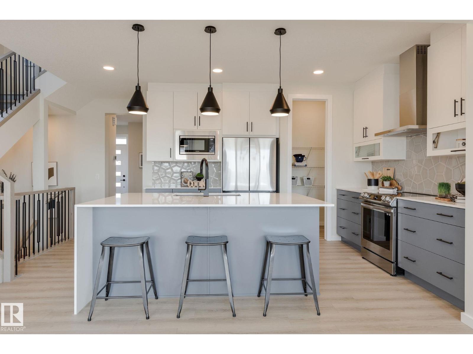 81 Rosa Crescent - 4