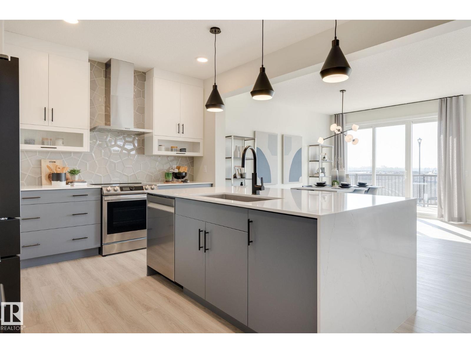 81 Rosa Crescent - 5