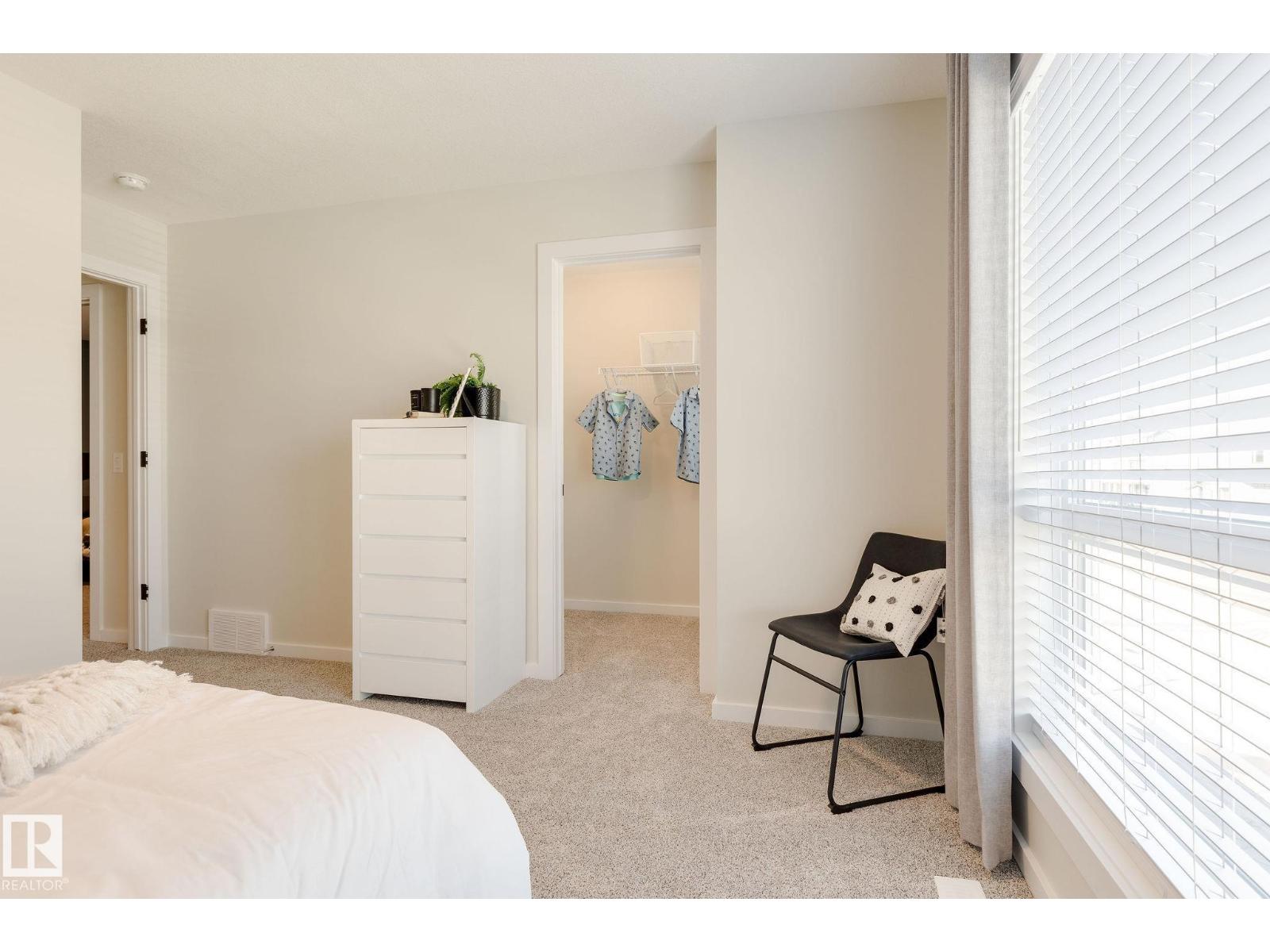 81 Rosa Crescent - 24