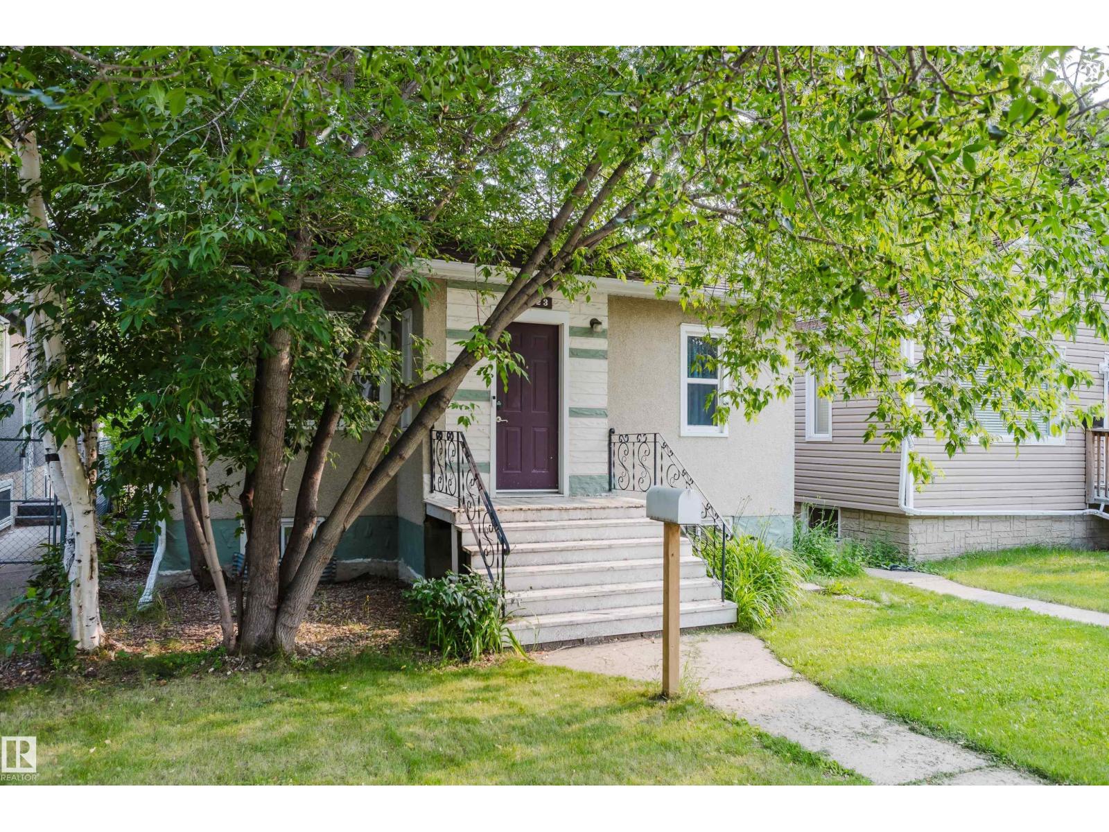 10623 76 AV NW - 2