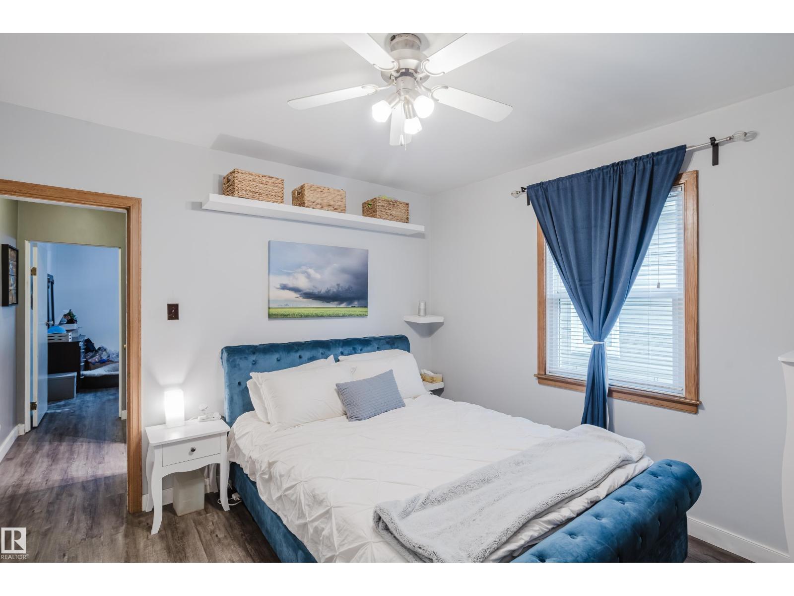 10623 76 AV NW - 20