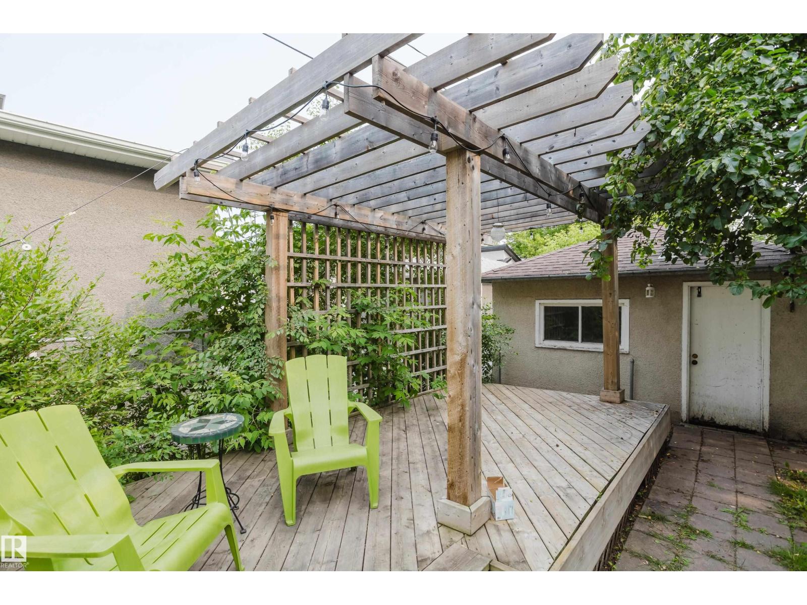10623 76 AV NW - 42