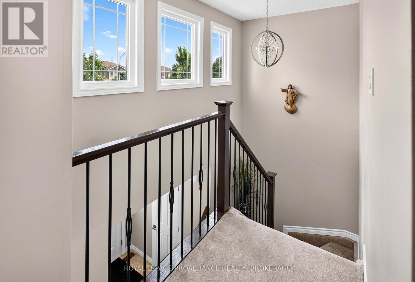 1447 HANOVER DRIVE - 22