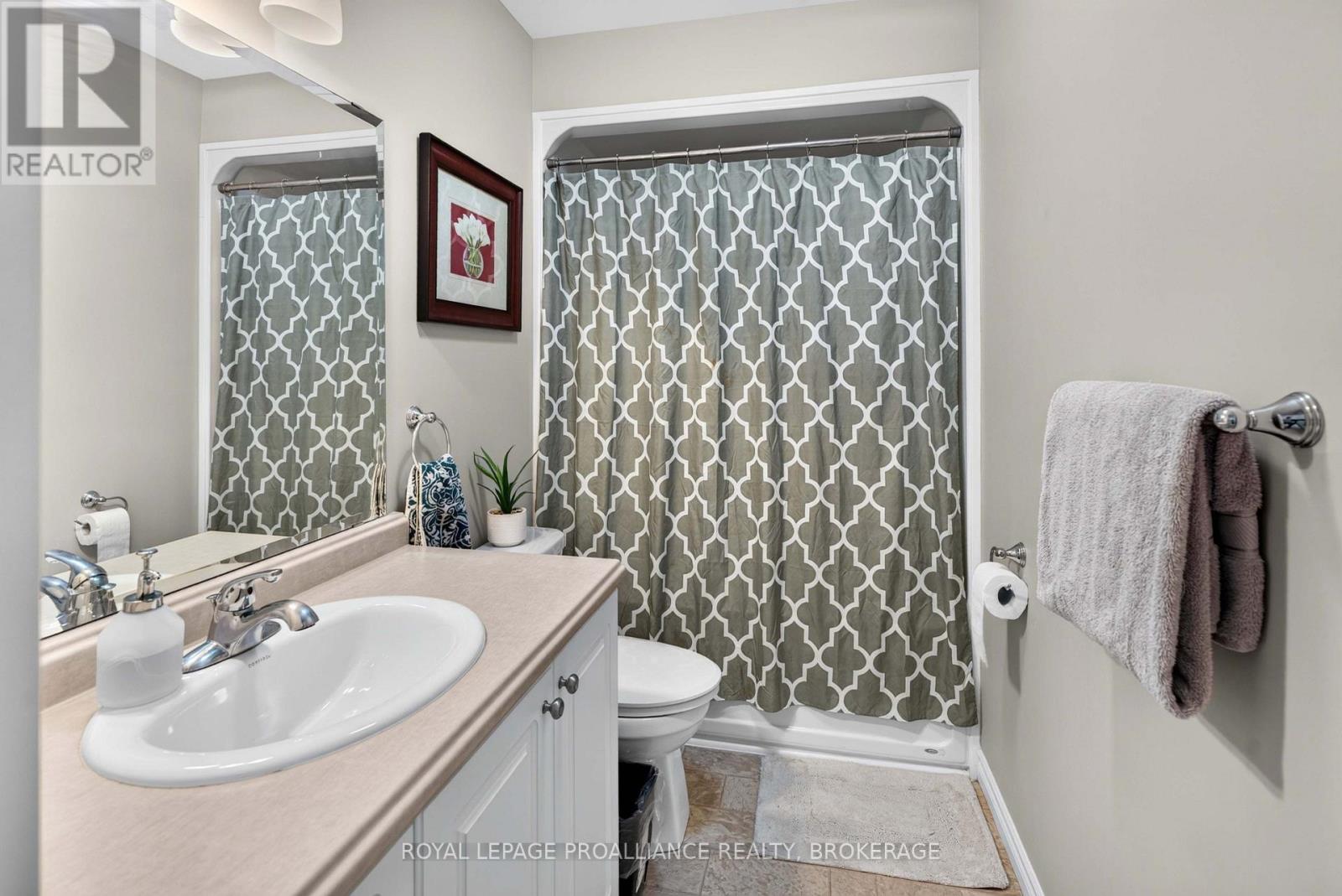 1447 HANOVER DRIVE - 25