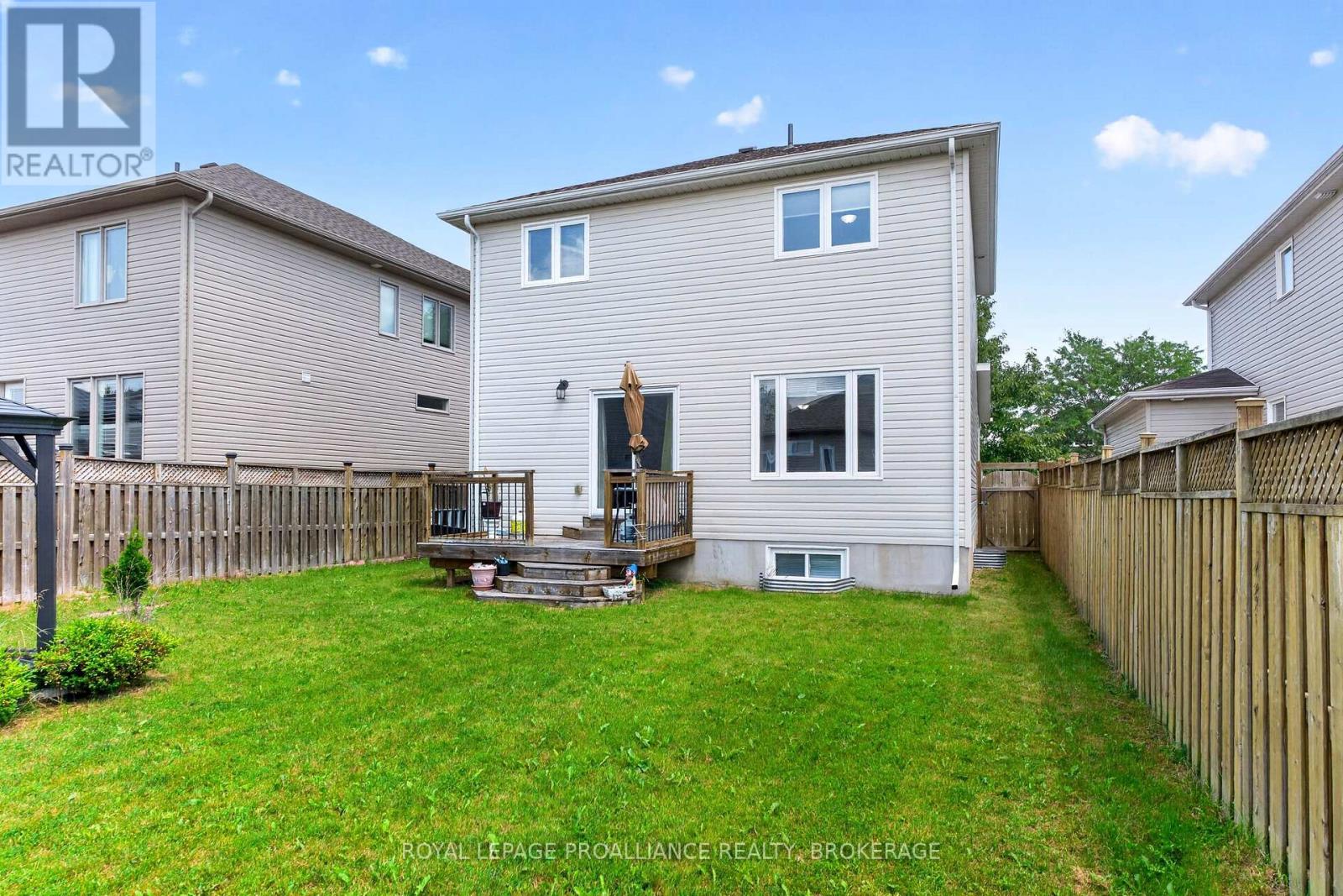 1447 HANOVER DRIVE - 35