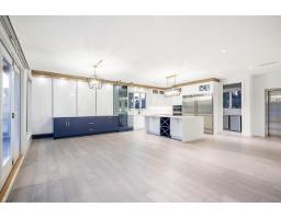 13528 14 Avenue, Surrey, BC V4A5H5 Photo 8