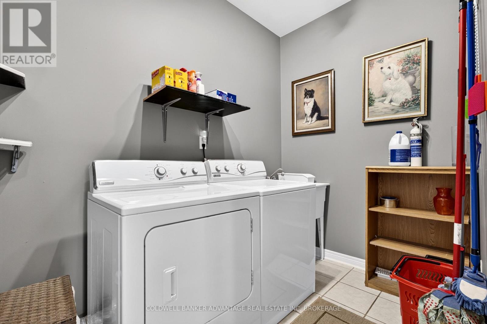#1 5595 DRUMMOND ROAD - 14