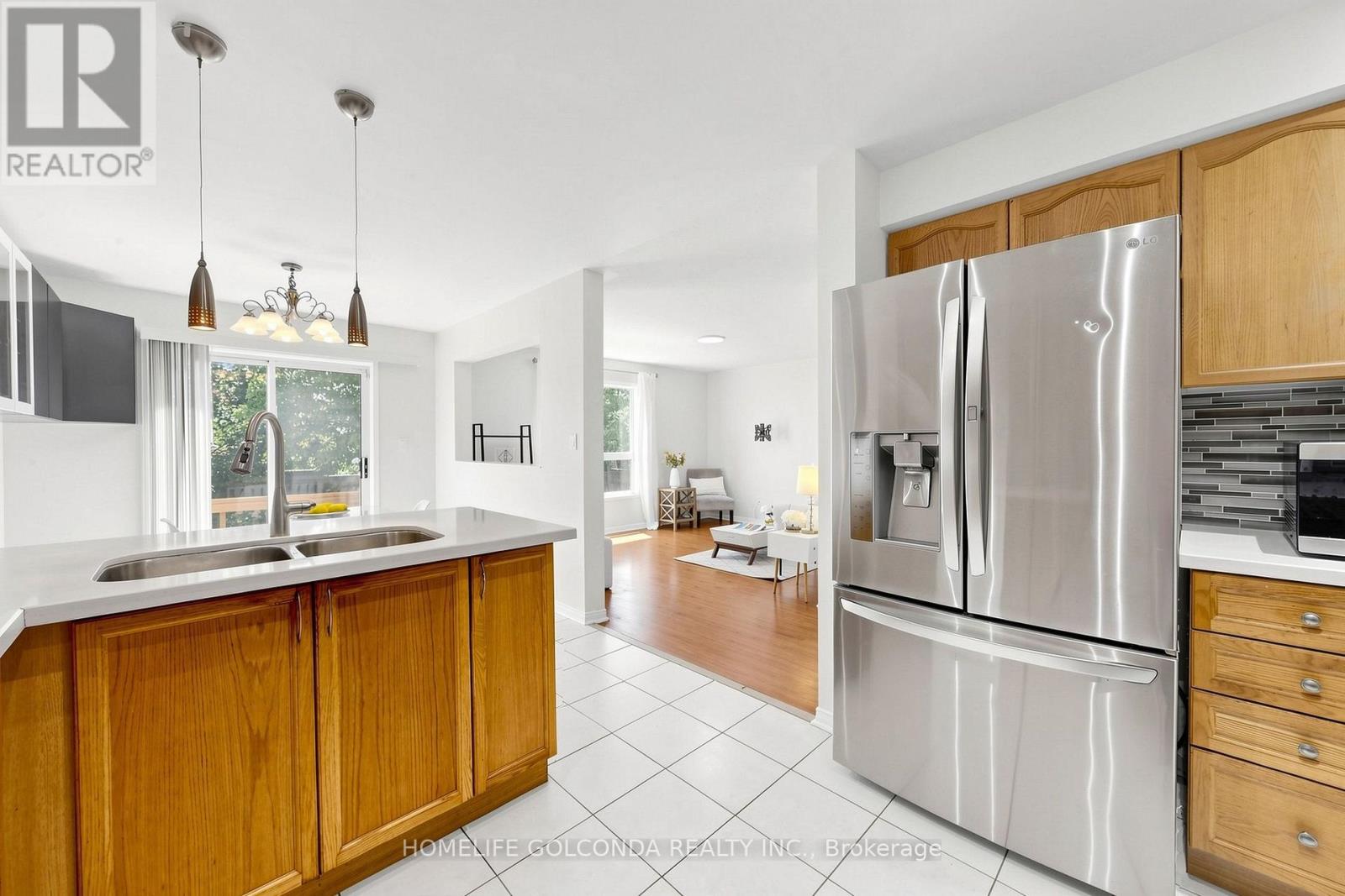 933 GLENBOURNE COURT - 8
