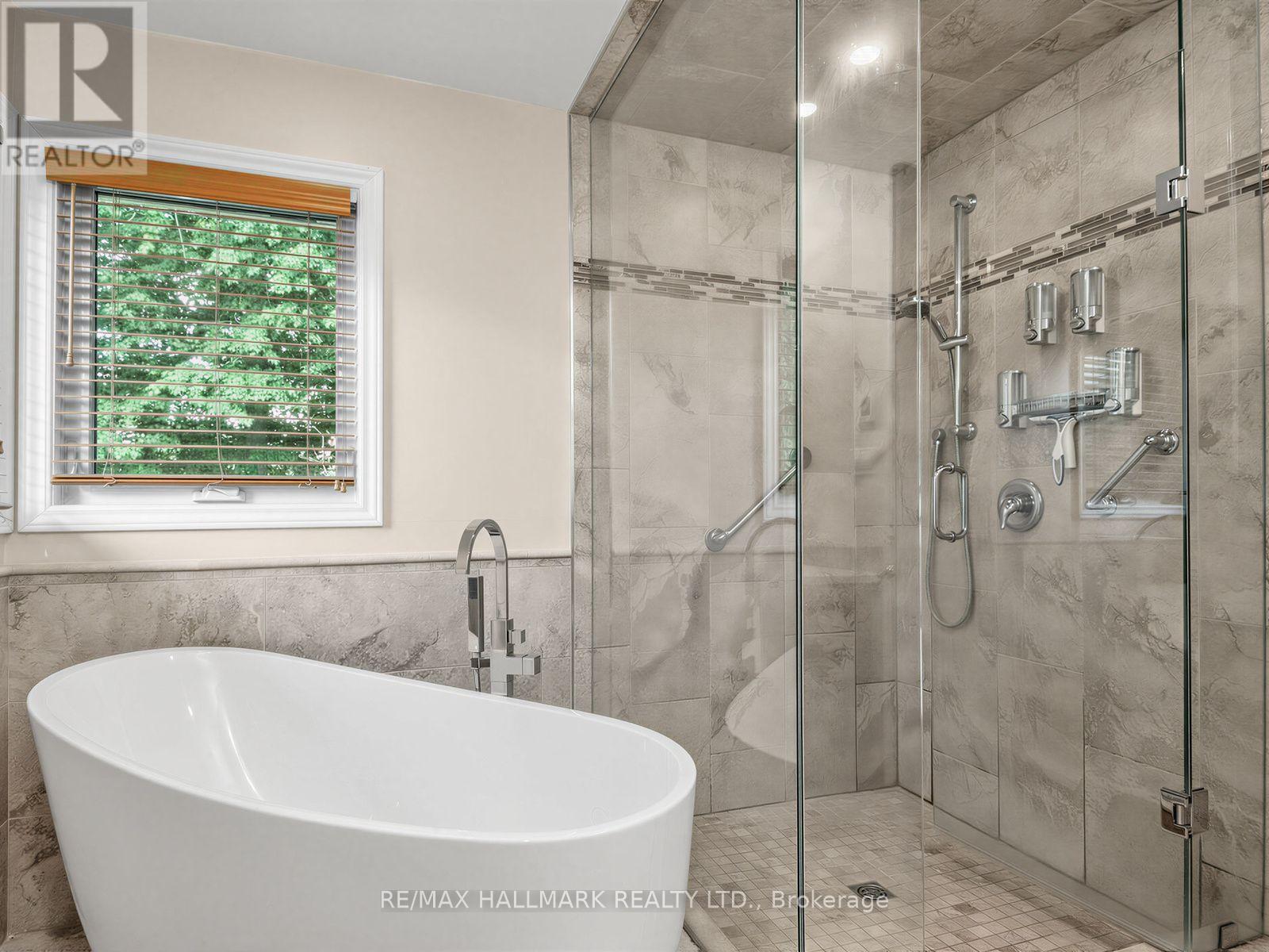 185 AURORA HEIGHTS DRIVE - Image 24