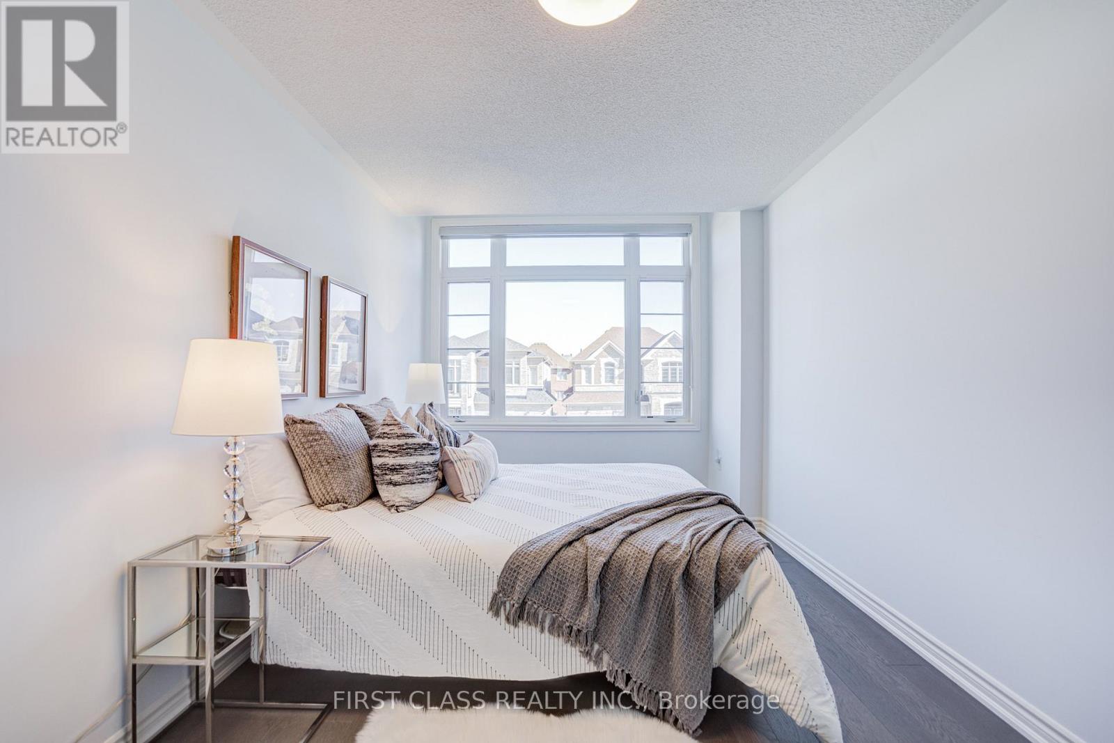 77 WESMINA AVENUE - 25