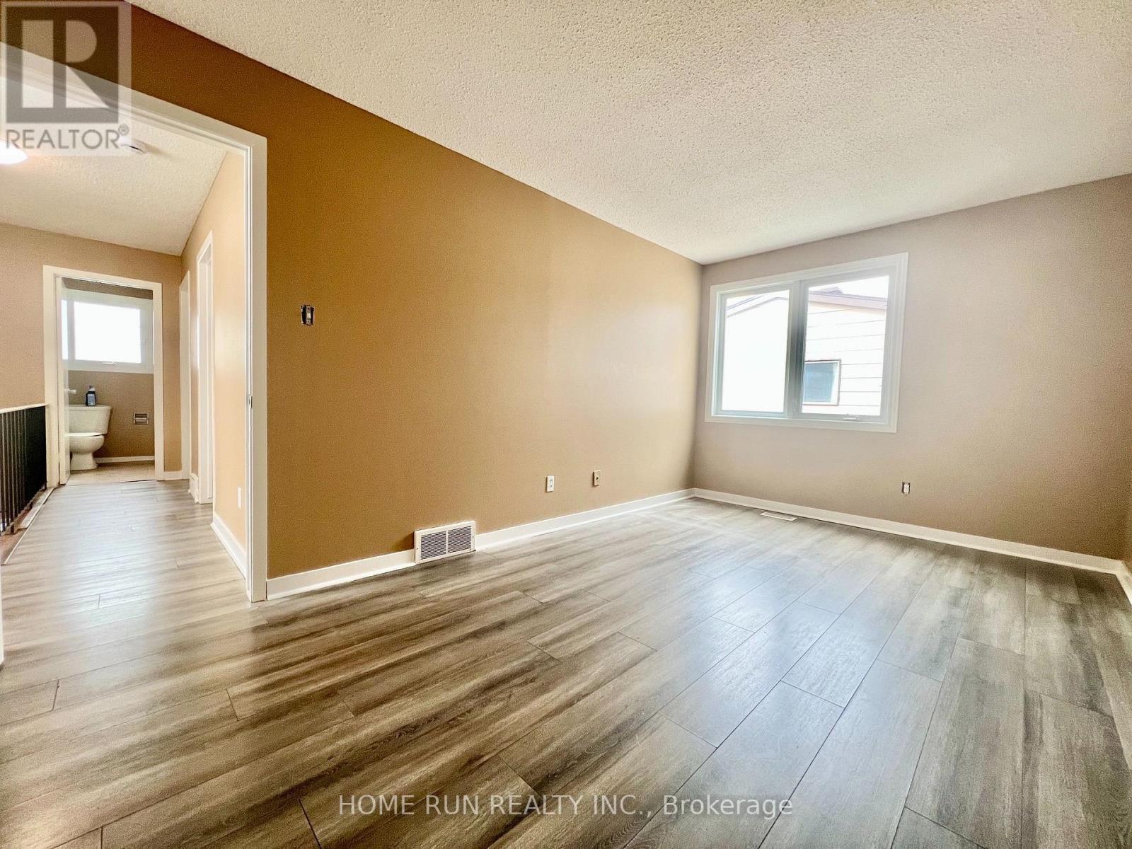 #42 3240 SOUTHGATE ROAD - 14