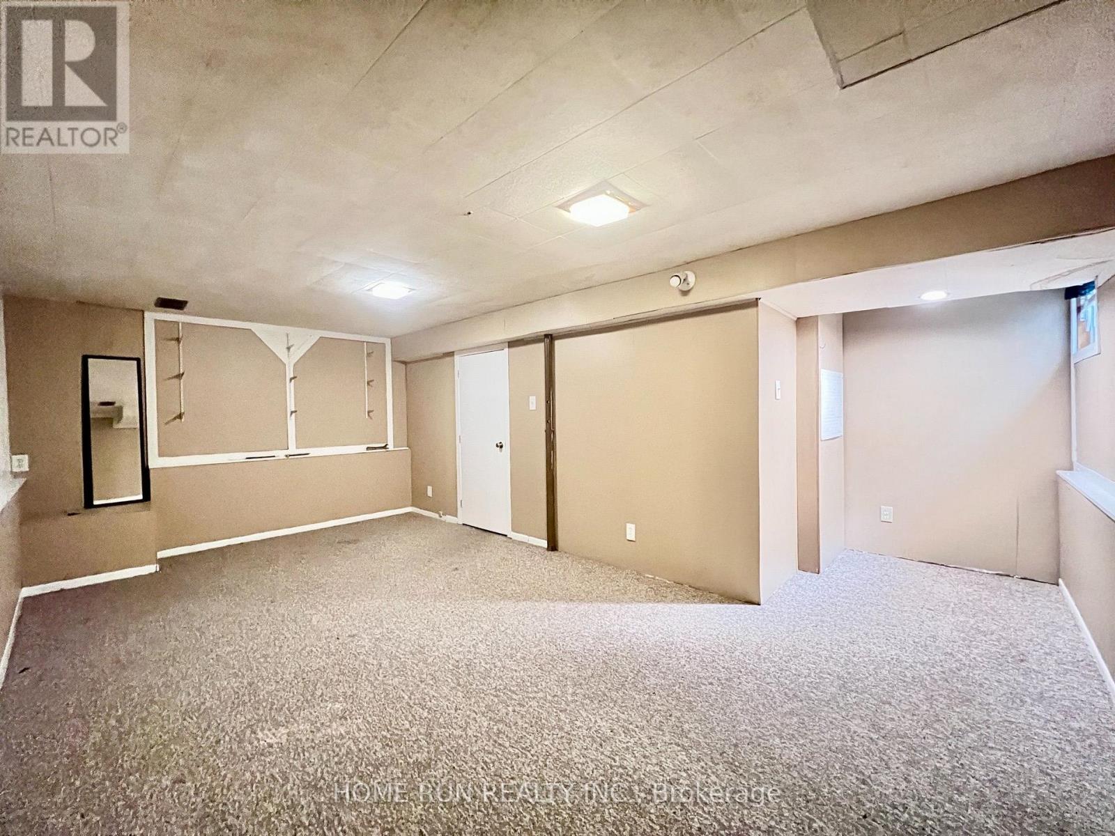 #42 3240 SOUTHGATE ROAD - 19