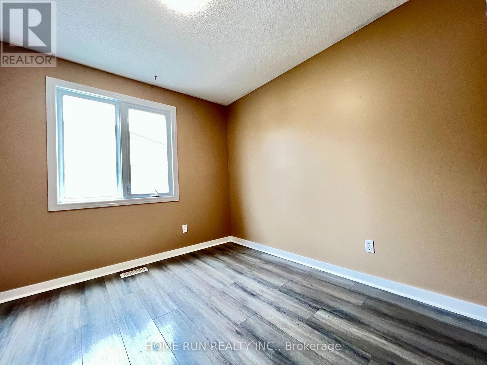 #42 3240 SOUTHGATE ROAD - 15