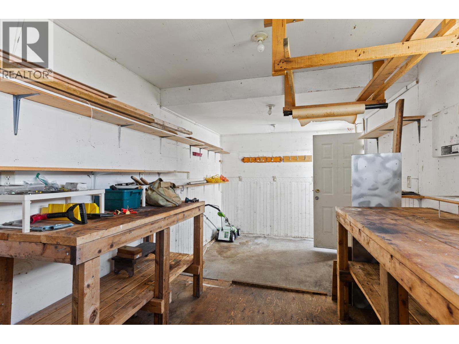 #54 1850 Shannon Lake Road - 42