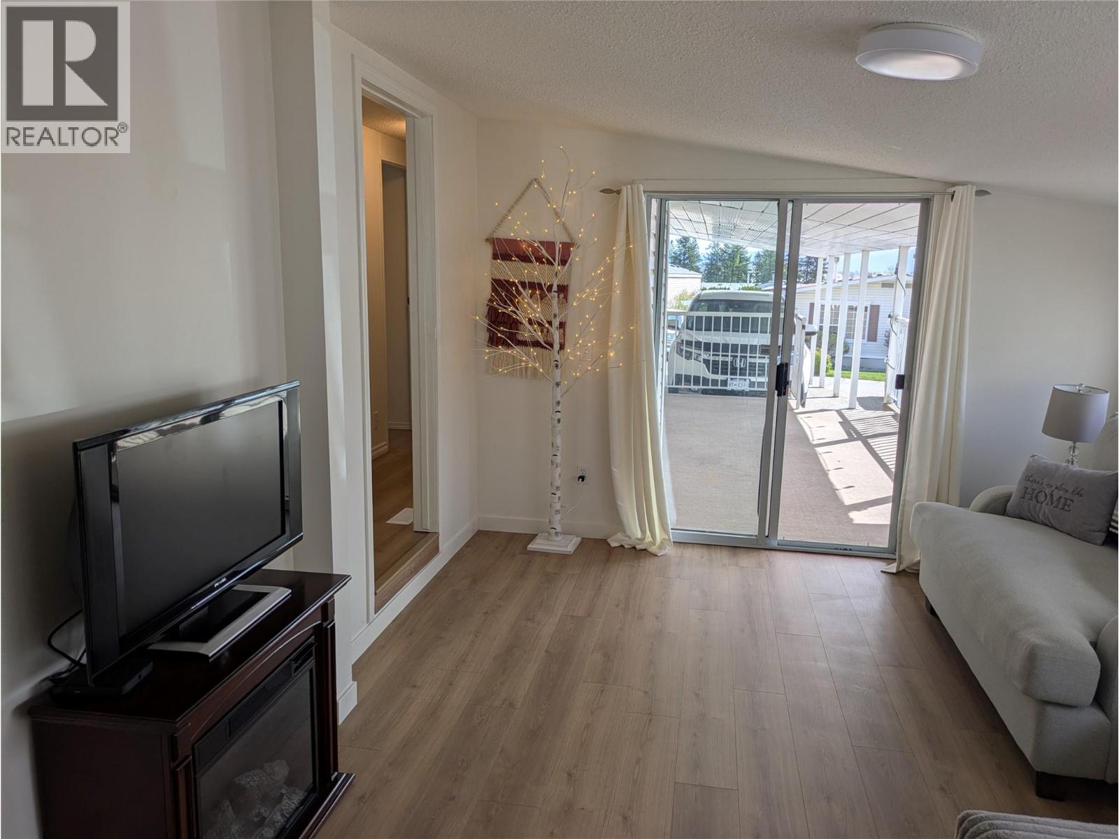 #54 1850 Shannon Lake Road - 35