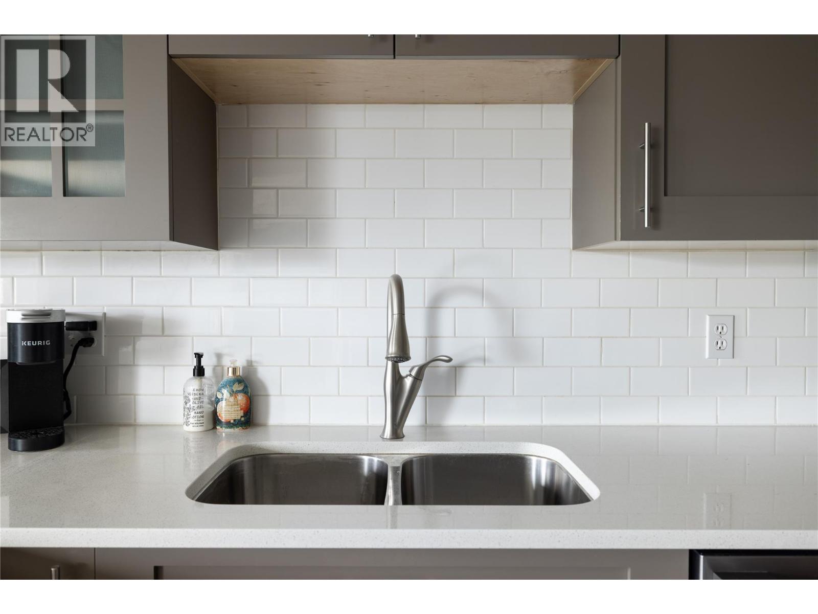 #7 4404 20 Street - 26