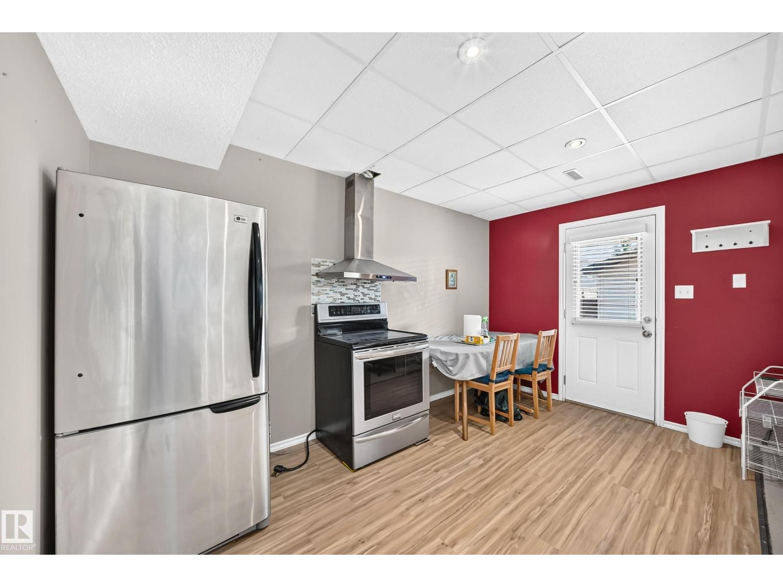 369 Brintnell BV NW NW - 32