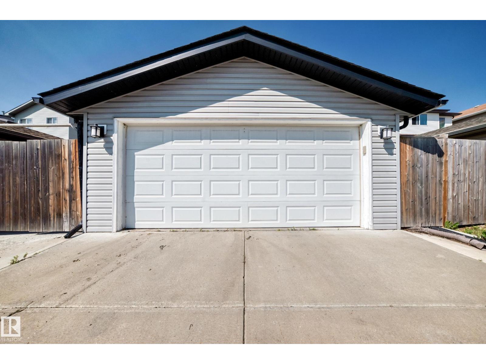 369 Brintnell BV NW NW - 43