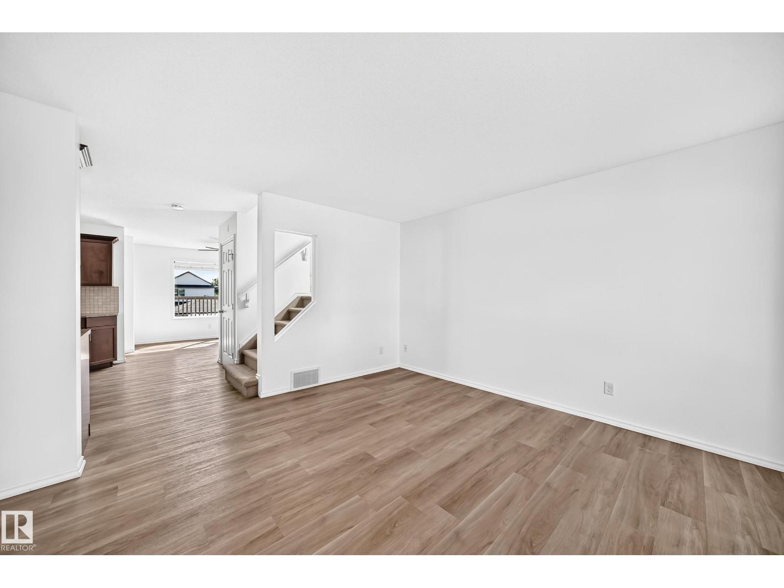 369 Brintnell BV NW NW - 9