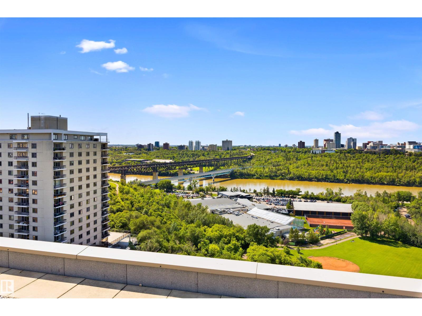 #705 9816 112 ST NW - 22