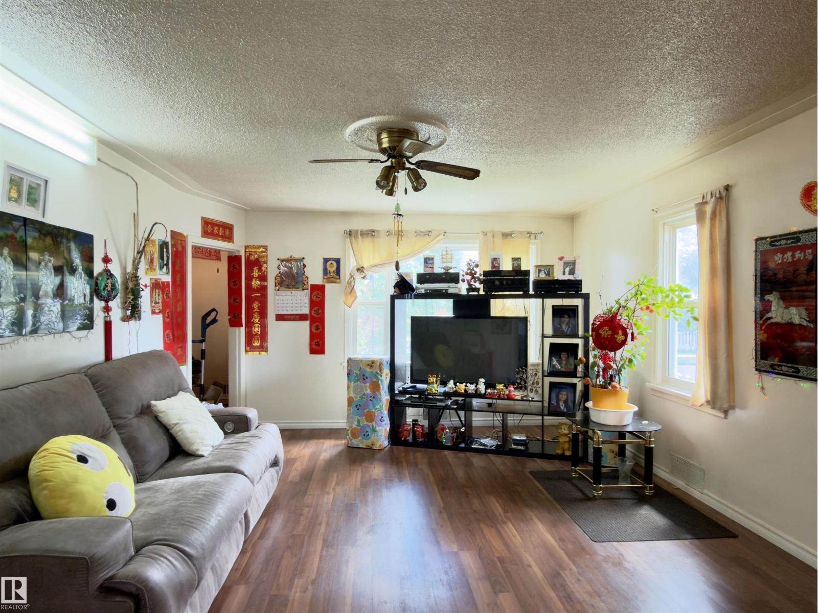 12914 68 ST NW - 18