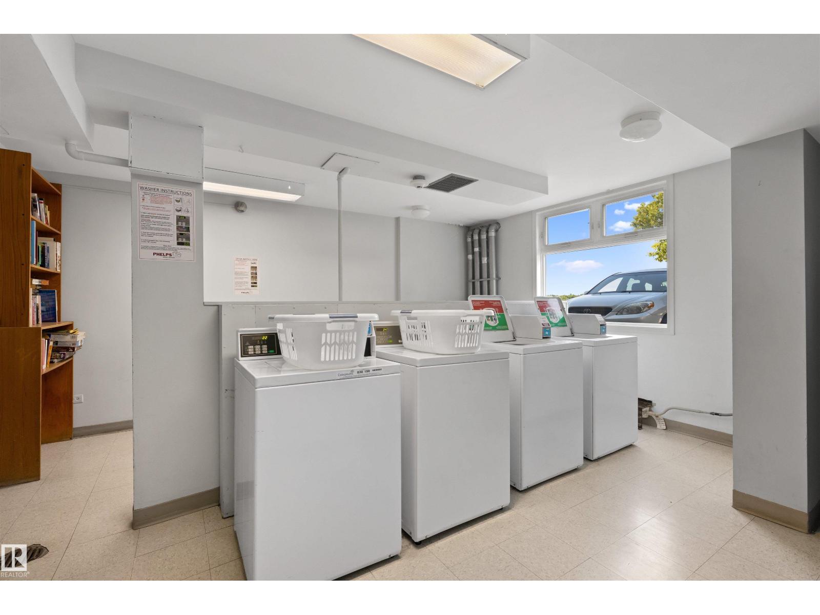 #705 9816 112 ST NW - 25