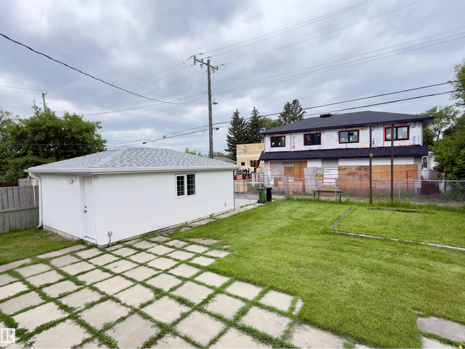 12914 68 ST NW - 9