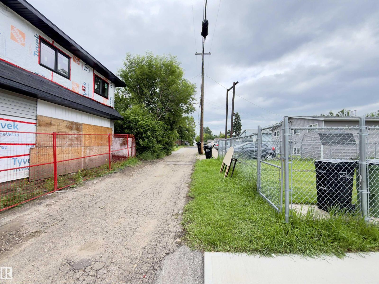 12914 68 ST NW - 35