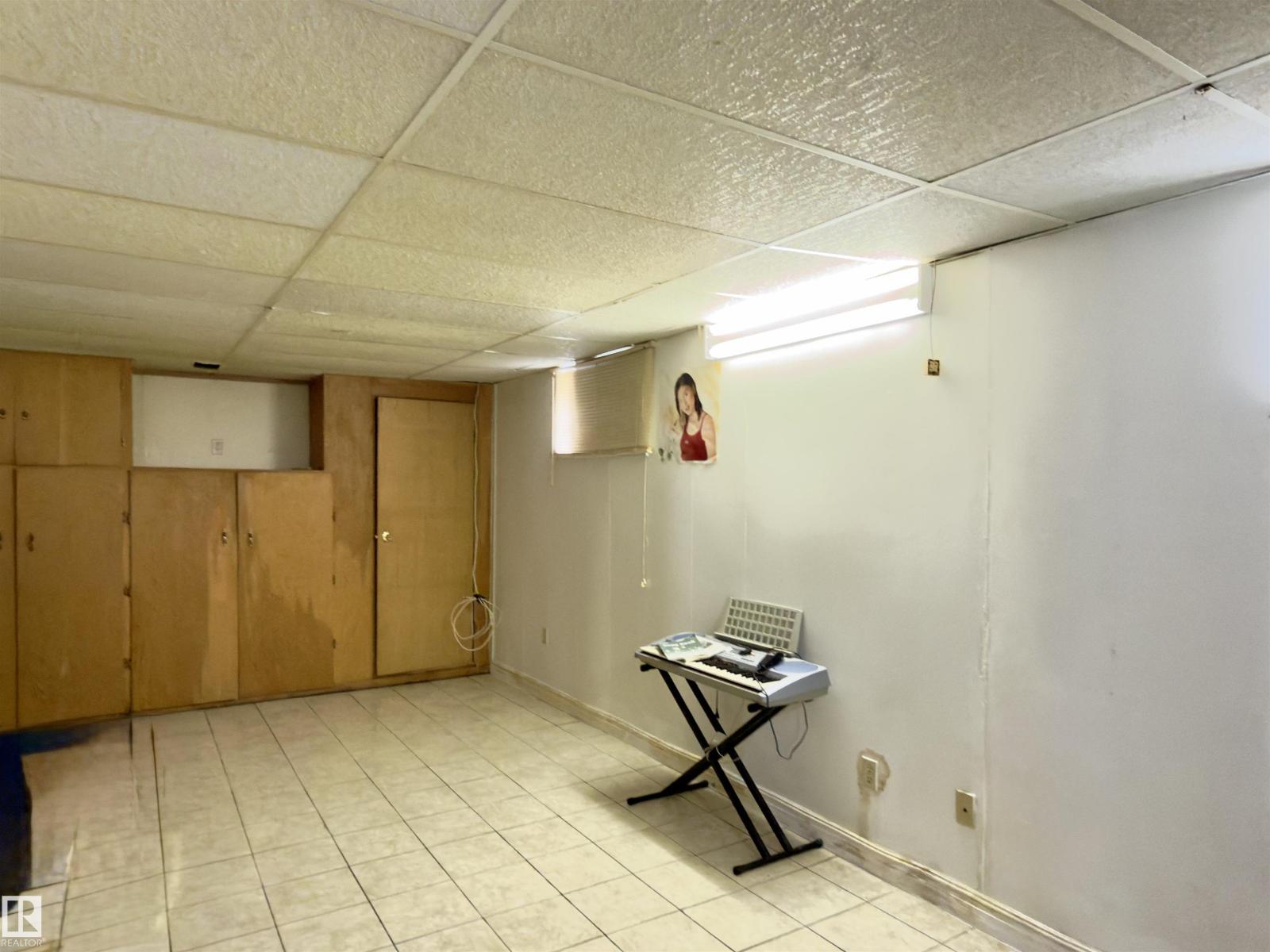 12914 68 ST NW - 33