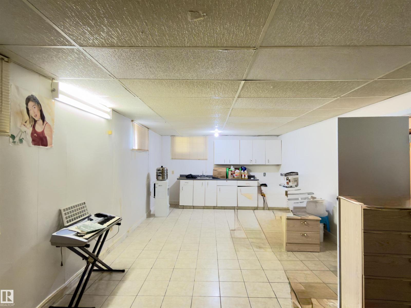 12914 68 ST NW - 34