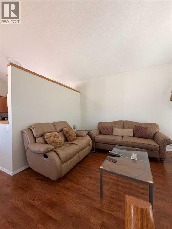 98 Country Hills Heights NW - 10