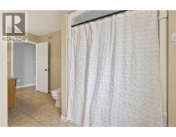 40 Stoneham Drive, Moncton, NB E1G4Z6 Photo 12
