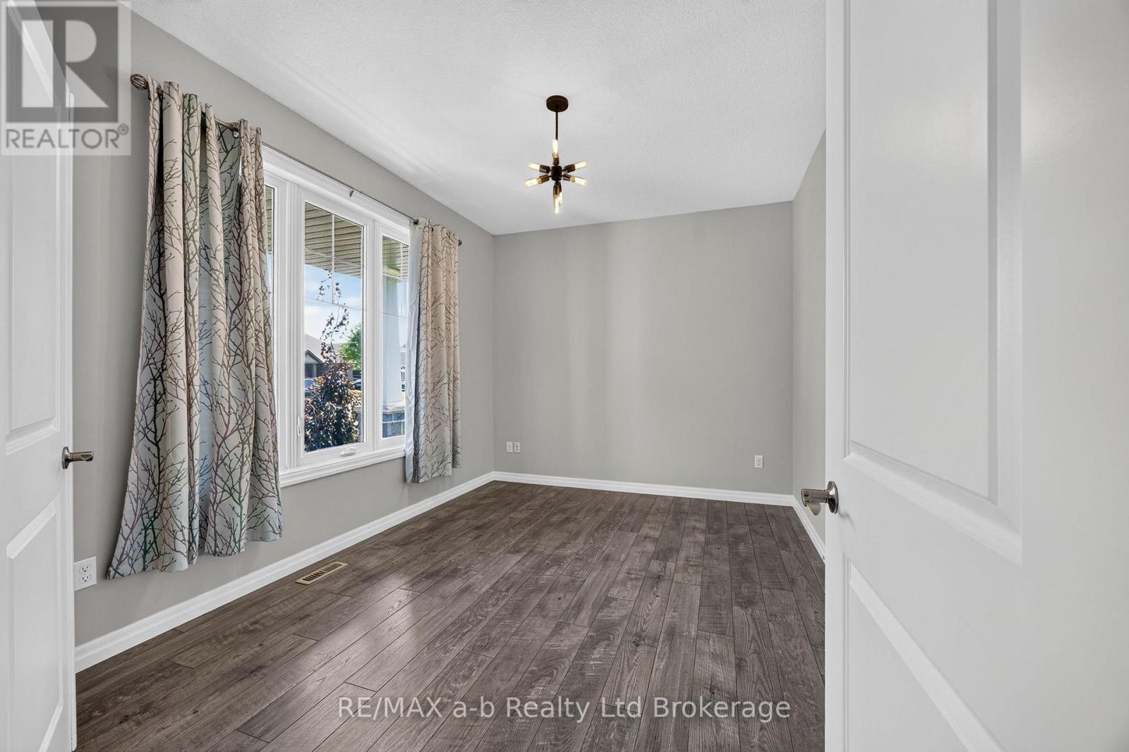 241 WILSON AVENUE - 15