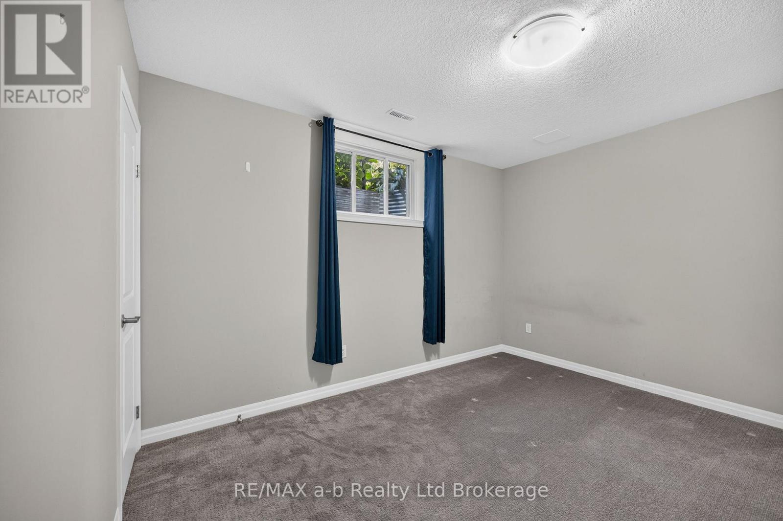 241 WILSON AVENUE - 26